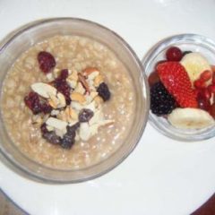Oatmeal with Nuts and Fruits