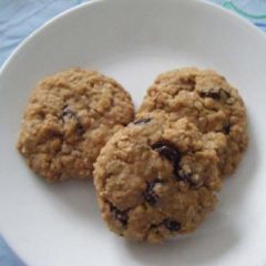 Oatmeal raisin cookies