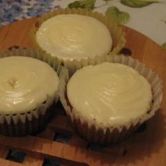 Orange Applesauce Cupcakes