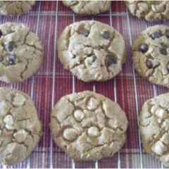 Peanut butter and carob chip cookies