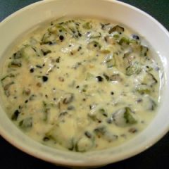 Sliced Okra in Seasoned Yogurt