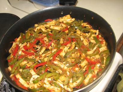Bell pepper and paneer flavored with fenugreek leaves