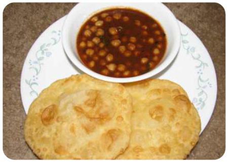Spicy curried chickpeas and fried bread