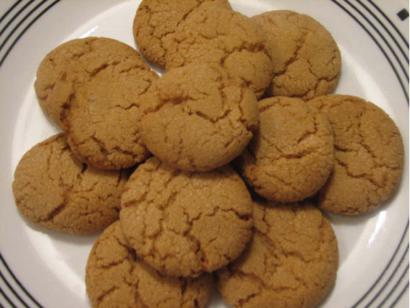 Cinnamon Crackle Cookies