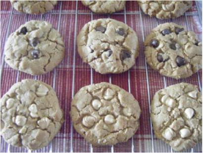 Peanut butter and carob chip cookies