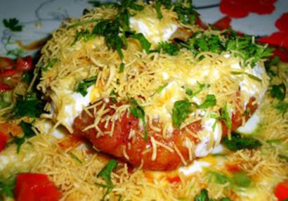 Banana Dahi Kachori