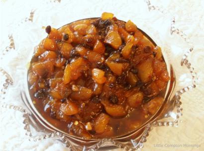 Apricot Chutney with Currants