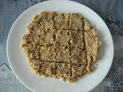 Sesame - Nut Nibbler