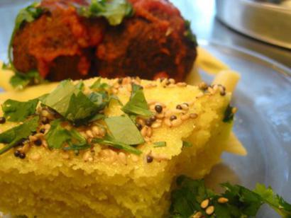 Steamed Semolina Breads Dhokla by kurma