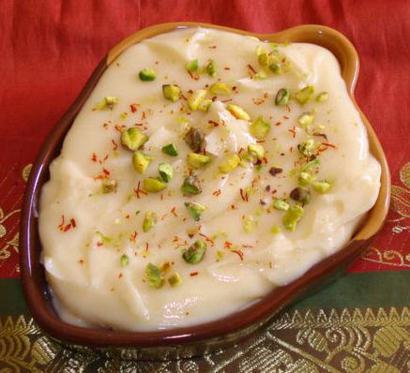 Creamy, Saffron-infused Condensed Yogurt Dessert 