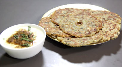 Sabudana Thalipeeth