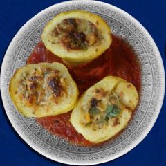 Cheese Baked Potato In Tomato Gravy